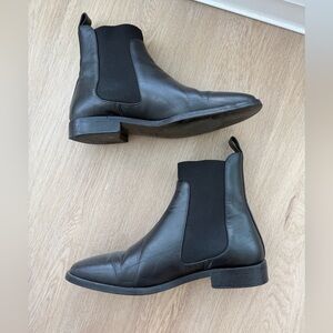 Everlane Black Leather Square Toe Chelsea Boots